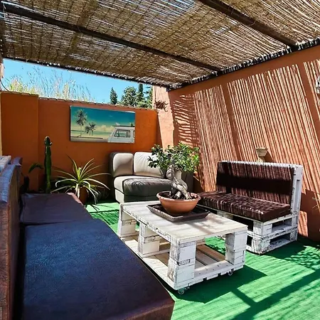Chalet Familiar Con Piscina Privada Cerca Del Mar En Roche Viejo, - Es-180-190